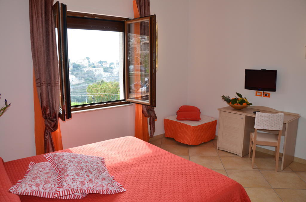 Pinguino B&B Scala Quarto foto