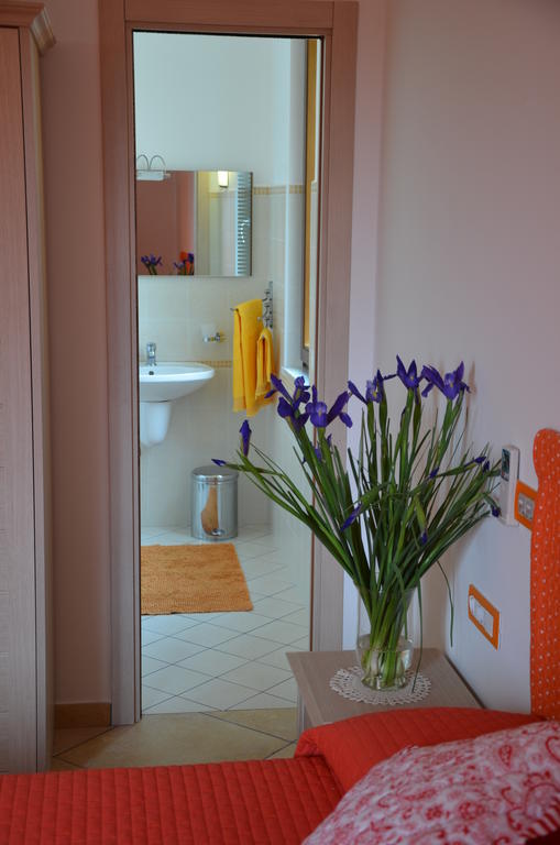 Pinguino B&B Scala Quarto foto