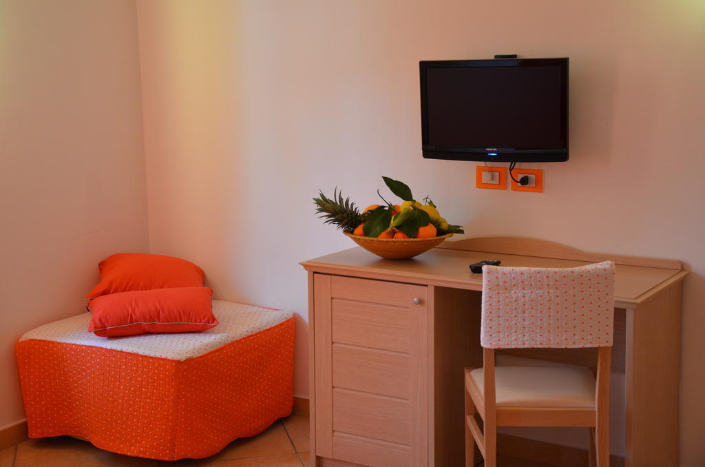 Pinguino B&B Scala Quarto foto